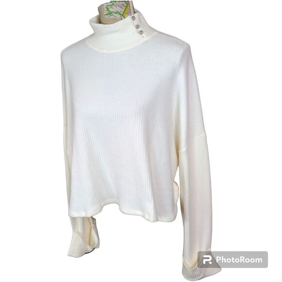 Project Social T Size Small White Oversized Button Mockneck Cropped Sweater NWT - Picture 2 of 11